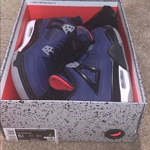 Air Jordan 4 retro WNTR bg
